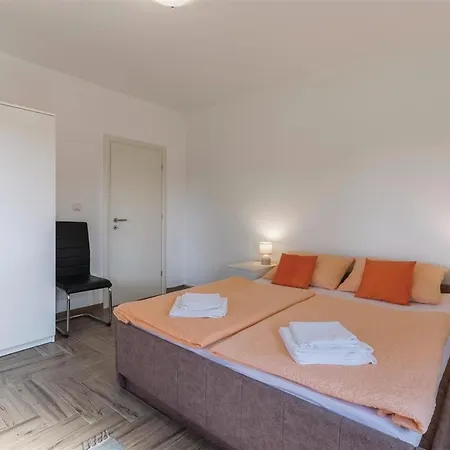 Holiday home House Senka 1805
